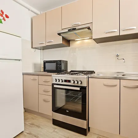 Karlo 604 Διαμέρισμα Πούλα