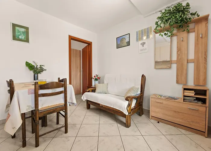 Karlo 604 Lejlighed Pula