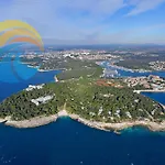 Karlo 604 * Pula